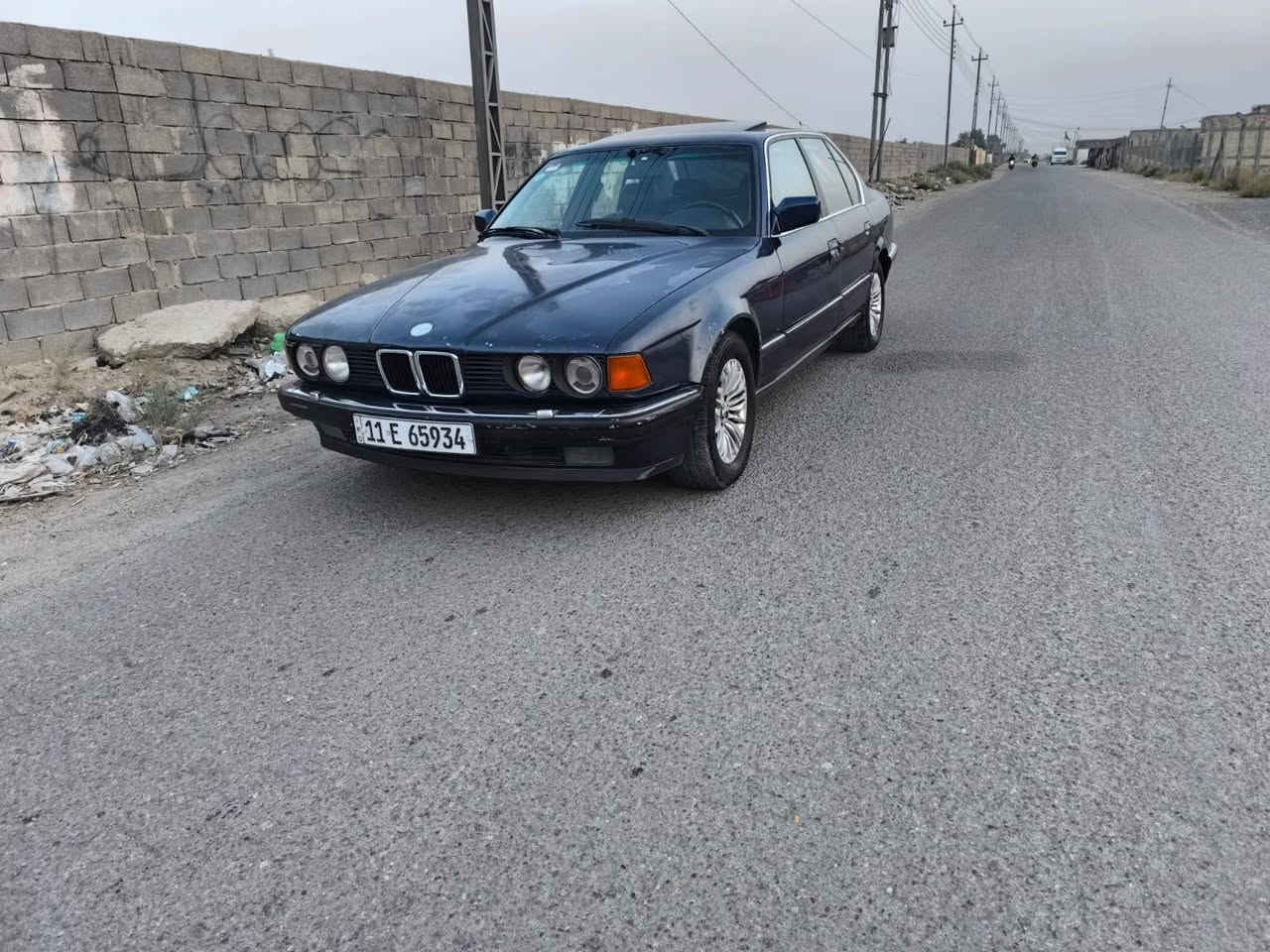 بي إم ٧٣٥ • ١٩٩١ • رقم انكليزي