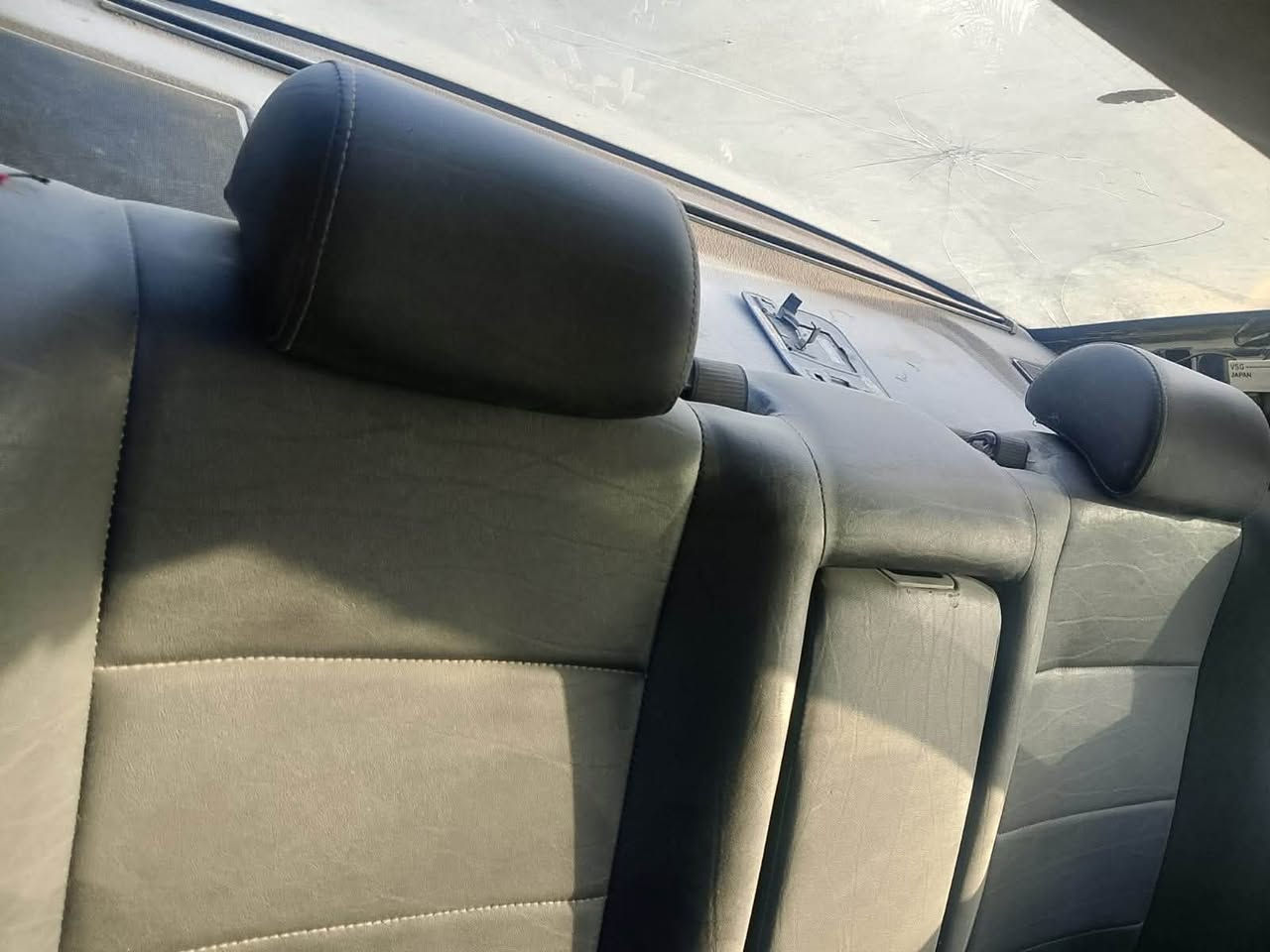 740iL
مكينه 40 جديده كير تمساح 
رقم مثنى تحويل شرط 
بجم تريض باب طويل 
دبل جام دبل ايرباك 
تخم تاير ويل خليه حداديه جديده 
سيارة بدون حادث عليه گشر ضربة جاكوج مابيه 
كهربائيات كله شغالة  
غرفه جديدة كشانة كهرباء سياره متعوب عليه 
بس عندي دوام وهملته بيه مشكلة تحرك ثالث 
ابيعه ع وضعه

السعر ٢٥ قفل قفل قفل
***********
