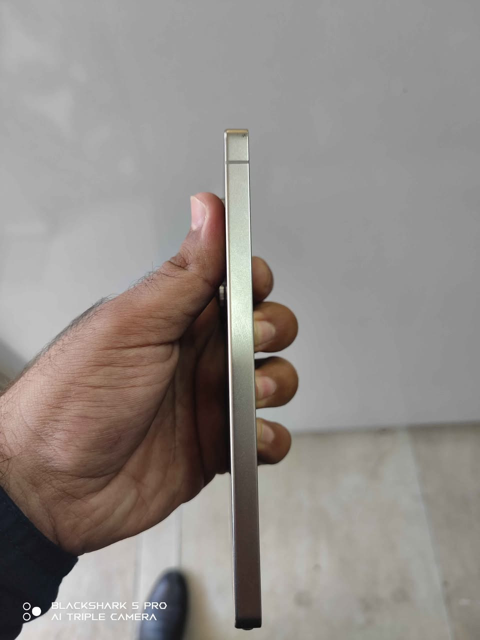 Galaxy S25 ultra
2 sem middle East
99%100xawen
Kaml ashya
256GB
1100,000 w majale kam
***********
Lakarkukm gayandn haya
.......
سامسونك 25الترا
شرق اوسط كامل ملحقات 
دبل سيم
نضافة99بالمية
256كيكا
سعره مليون و مية وبي مجال بسيط
***********
مكاني كركوك توصيل متوفر كركوك, العراق

نص مكتوب في الصور:
- BLACKSHARK 5 PRO AI TRIPLE CAMERA
- BLACKSHARK 5 PRO
- AI TRIPLE CAMERA