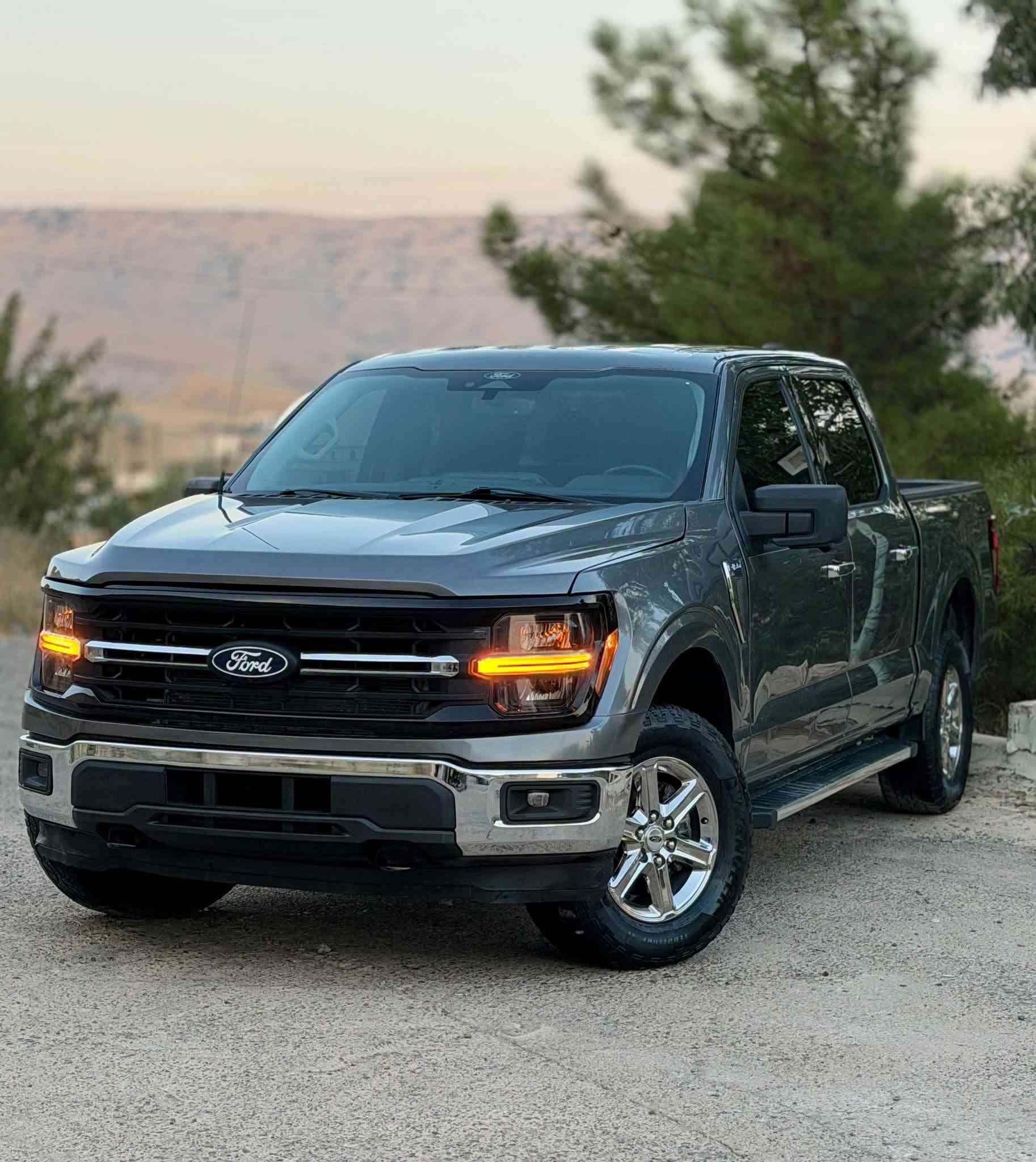 فرۆشتنی خێرا __ للبیع السریع
F-150 هایبرد 2024 XLT

كوردی - عربی

فۆرد F-150 مۆدێل 2024 - Hybrid 

🔹بزوێنەر 3.5 V6) Power Boost - توين تۆربۆ )

هێزی 455 هۆرس پاوەر . 

🔹ماوەی رۆشتوو : 30 هەزار .

مواسەفات سەیارە 

🔸 هایبرد

🔸دەرگا گەورە بۆدی کورت مەرغوب

🔸4 * 4 دبل اكسل

 🔸ئۆتۆ ستار ستۆپ.

  🔸ئۆتۆ هۆڵد.

🔸گێچ كامل ئەلیكترۆنی

🔸شاشە گەورە 12 ئینج .

🔸كوشن سەكن و سایەق كارەبایی .

🔸دژە خلیسك و قفلی ئەكسل

🔸گێر ئۆتۆماتيك 10 نمرە .

🔸5 کامێرا و 360 پلە . 

 🔸بریك بصمە

🔸 رادار 360 پلە .

🔸 خەتی جادە .

🔸6 مۆدی لێخورین . 

🔸نیزامی Apple CarPlay & Android Auto

🔸لەگەڵ  SuperCrew .

🔸لایت LED . 

🔸فوول Auto ، LED لەگەل سورانی تایەکان  .

🔸پشت و پێش حەساس . 

🔸ئاوێنە رادار و دژە فوول .

 🔸لایت و فول ئۆتۆ .

▫️زۆر مواسەفاتی

🔷بێ مەسرەف هەموو شتێک بەشەرت . 

🔷رەقەم کاتی کوردستان 3 مانگی لەگەڵدایە . 

♦️چامڵغی لای سەكن و سایەق بۆیاغە لەگەل بۆنیت

بێ ناو گرتن بێ شانسی بەشەرتی فەحس حادیسەكەی زۆر خەفیفە تەنانەت نەگەیشتیتە رادێتەشی رادێتەی بیلادیە

نرخی : 278$ گەڵا و معامەلە . 

ژمارە موبایل و واتساپ  :***********

—————————————————-

للبيع السريع

فورد F-150 موديل 2024 - هايبرد

🔹 المحرك: 3.5 V6 PowerBoost (توین توربو)

قوة 455 حصان.

🔹 الممشى: 30 ألف.

مواصفات السيارة:

🔸 هايبرد 

🔸 باب كبير، بودي قصير 

🔸 دفع رباعي 4x4 (دبل أكسل)

🔸 نظام توقف المحرك المؤقت (Auto Start-Stop)

🔸 نظام الوقوف التلقائي (Auto Hold)

🔸 عدادات رقمية بالكامل (شاشة عدادات)

🔸 شاشة كبيرة 12 إنج

🔸 كشن كهربائية

🔸 مانع انزلاق وقفل أكسل

🔸 جير أوتوماتيك 10 نمر

🔸 5 كاميرات بنظام 360 درجة

🔸 بريك بصمة (إلكتروني)

🔸 رادار 360 درجة

🔸 نظام الحفاظ على المسار

🔸 6 وضعيات قيادة

🔸 نظام Apple CarPlay و Android Auto

🔸 مقصورة ساوبر كرو (SuperCrew) الواسعة

🔸 أضواء أمامية LED

🔸 إضاءة LED أوتوماتيكية بالكامل مع نظام التفاف الإضاءة مع الالتفاف (Cornering lights)

🔸 حساسات أمامية وخلفية

🔸 مرايا بنظام الرادار 

🔸 إضاءة وأضواء عالية أوتوماتيكية بالكامل

▫️ مواصفات أخرى عديدة

🔷 بدون أي مصروف، كل شي شرط.

🔷 رقم مؤقت لكوردستان (صالحة لمدة 3 أشهر).

♦️ صبغ في جاملغ (السائق والراكب) والبوونيت ،بدون ضرر في الداخل أو الشاصي، شرط الفحص. الحادث خفيف جداً لدرجة أنه لم يصل إلى الرادياتير ورادياتير بلادي.

السعر: 278 ورقة (27,800 دولار) 

رقم الهاتف والواتساب: ***********
