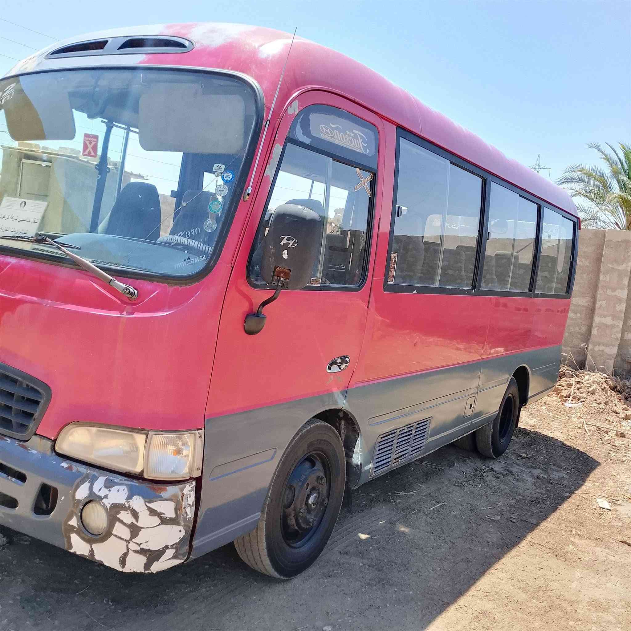 كوستر هونداي 2001 محسن كير محرك كلو بل شرط تبريد شغال تايرات نص عمرر الي ورهه الكدام جدد صدر نص عمرر رقم اسليمانيه بأسمي شرط التحويل سنويه منتهيه بل 2024 سعرهاا 140 وبيه مجال ‏‪***********‬‏
