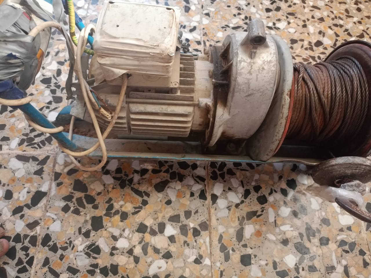ونج البيع بغداد حي البتول ايطالي نضيف وجديد مع سكاله مالته الستفسار ***********
