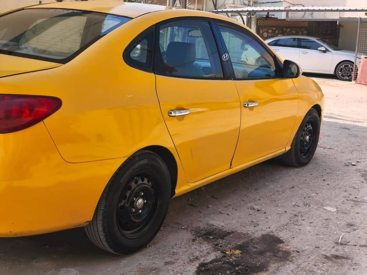 النترا صابونه للبيع أوللمراوس بسوناته او اوبتيمه بيها معجون جوملغ خلفي جهت السايق واكو دحجات بسيطه مكينه كير مكفولات 
رقم نجف انكليزي سنويه 27 بسمي سعر 87 بيها مجال 
***********
