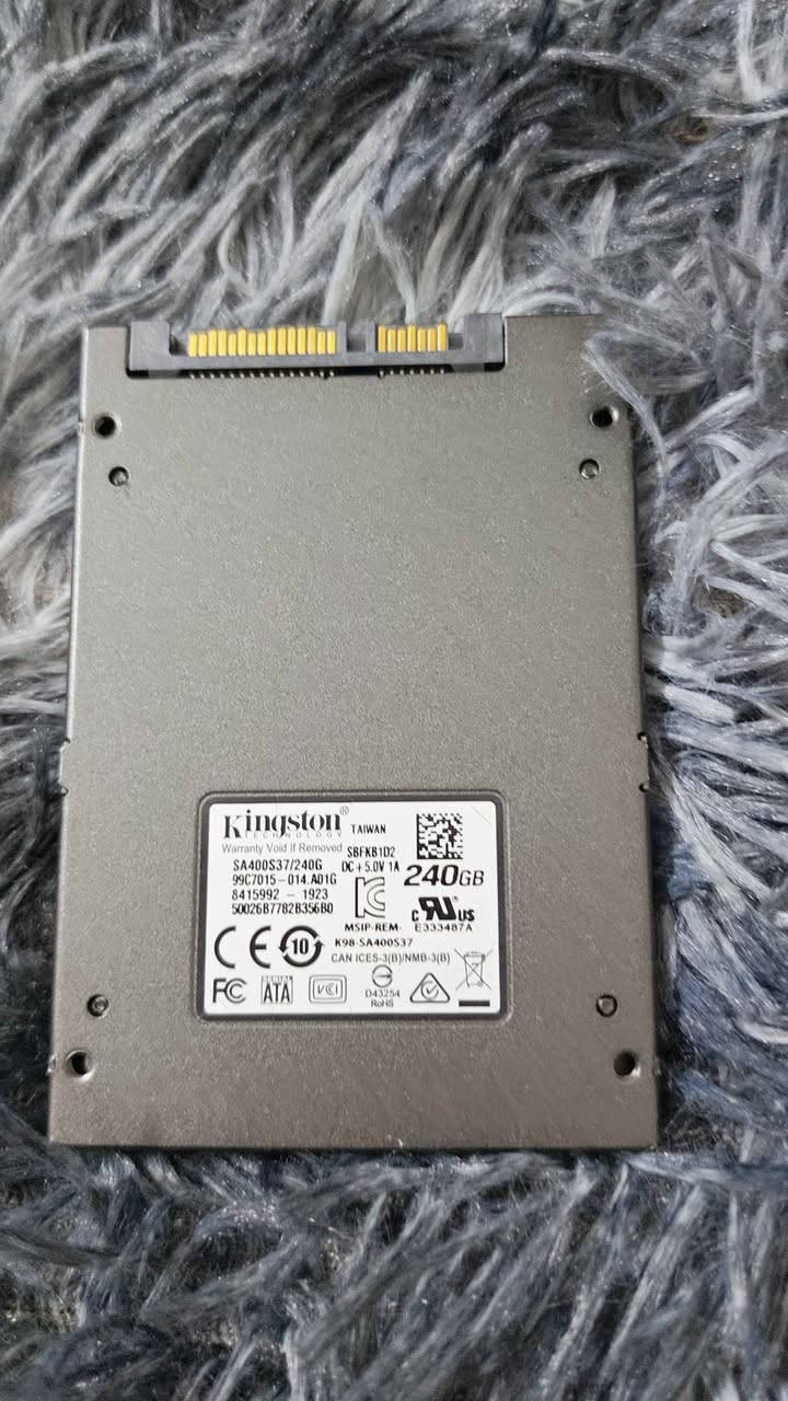 شلعه هاردات 240  + 250 گيكا + hdd 500
SSD اصلي اورجنال بشرط فحص كويسينجاك, أربيل
