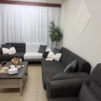 غراض شقه كامله لبيع كلمن وسعره لستفسار تصال عل رقم 07729666605هذا رقم