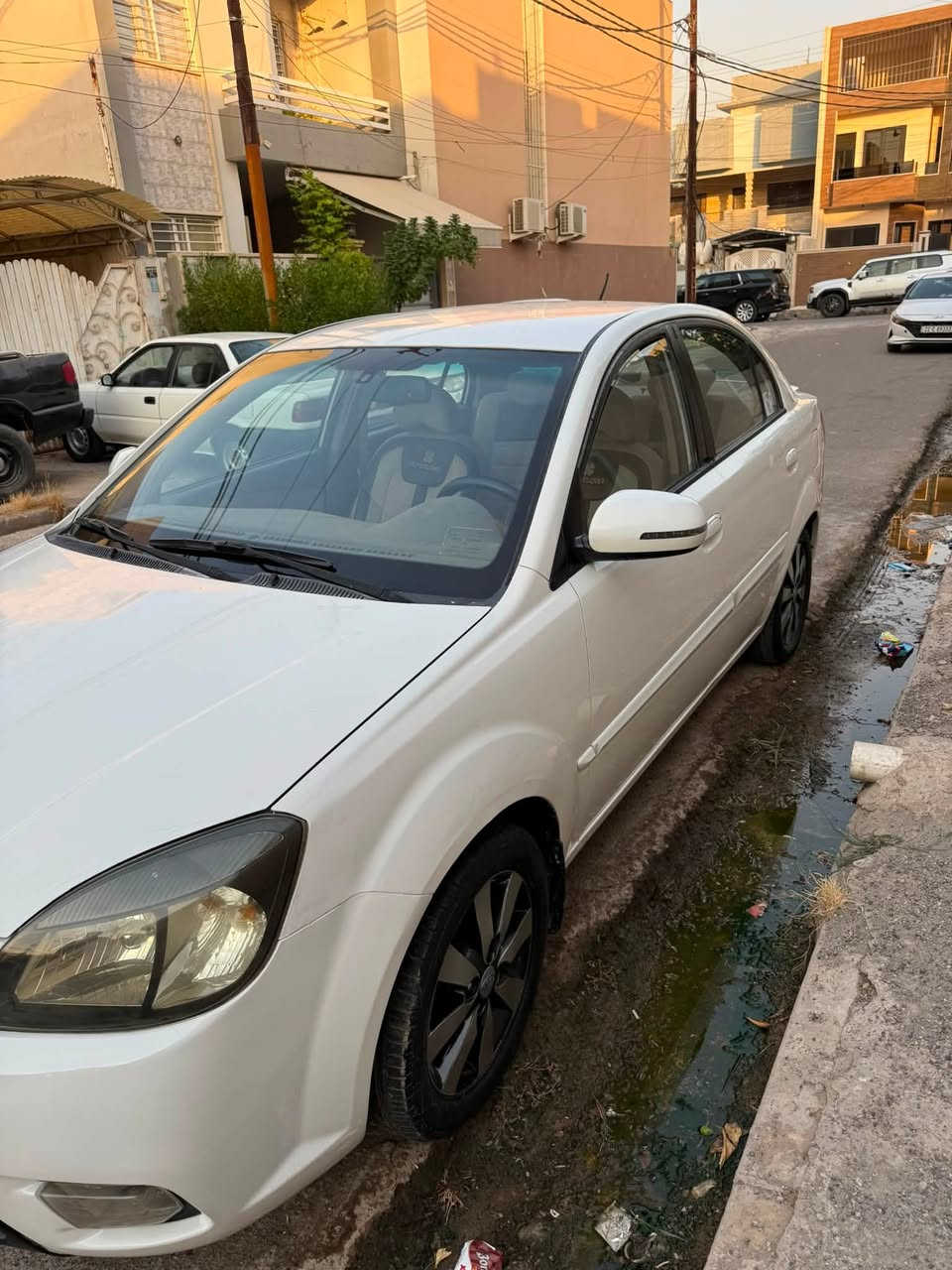 ريو 2012 رقم بغداد مشروع وطني محرك كير شرط حجم 1400 تدفئة تبريد تحكمات ستيرن اشاير بالمري شاشة مع شاشة خلفية بيها قطعتين صبغ موجودة بالسونار سعر $83 للاستفسار الجانب الايسر ***********
