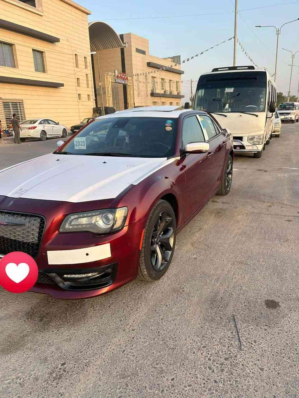 السلام عليكم أوباما كرايسلر وكاله هارلم موديل 2023 خليجيه كفاله ماشيه ٨٠الف سياره جديده وحلوه s300 معروضه ٣٤٠ وبيها مجال تحويل مباشر للاستفسار الاتصال على ***********

