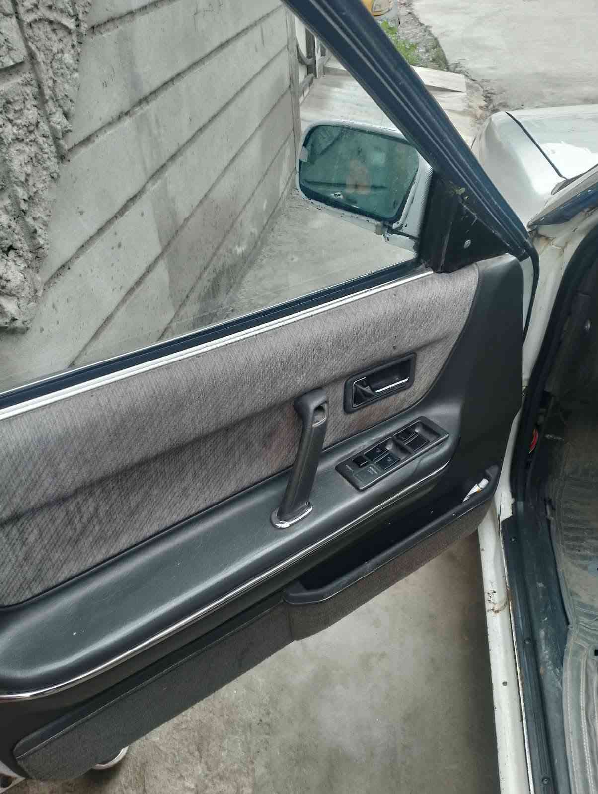 مازدا 626 محرك 8 موديل 91  جامات كهرب بور قفل مركزي سنويا لغاية 2028 شرط التحويل من الشرعي السعر 29 كورك/***********       اسيا/***********
