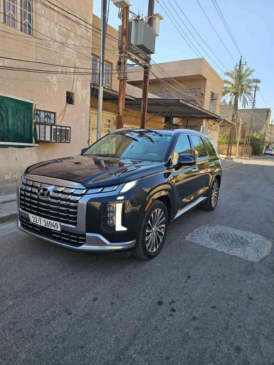هونداي باليسايد  2023 فئة كالكرافي  فول 1/1 اعلى فئه رقم اربيل بسم عربي
1 - اللون /  اسود
2 - العداد  /  70000 m
3 - فور ويل
4-  شاشة عرض(داتا شو)
5- المحرك   v6    3.8 
6- بصمة تشغيل + بصمة ابواب 
7- اصطفاف ذاتي(تقديم +ترجيع)  
8-  فتحة سقف عدد ٢
9- سماعات هارمن كاردن عدد ١٦
10- رادار امامي  + خلفي 
11- حساسات امامي + خلفي 
12-  كامرات عدد 6  360 درجة 
13- كشنات امامي خزن ميموري 
14-  كشنات كهربائي تدفئة وتبريد
15- كشنات جلد  
16- انارة داخليه (محيطيه) + انارة دشبول 
17- بردات جانبية
18- تبريد مركزي امامي + خلفي منفصل التحكم
19-تحكم ستيرن + شفتات
20- تدفئة ستيرن 
21- مرايا هيتر + تعتيم 
22- صندوق كهربائي شفط + اربع وضعيات فتح صندوق
23 - وضعيات قيادة  (٥)
24- ويل كب حجم  ٢٠ 
25- اوتو هولد + نقطة عمياء 
26- سايد بريك بصمة + مثبت سرعة
27- شحن لاسلكي 
28 - إشارات بالمرايا  + إشارات جانبيه
29 - اوتو بريك 
30 - تحديد مسار
31 -شاشة ديجتال كبيرة
32 -تشغيل عن بعد .
33 - تدليك كشن .
34 - ويل كب حجم ٢٠
35 - نظام مانع انزلاق 
36 - نظام نزول منحدرات 
37 -كشنات Vip منفصل 
 والكثير من المواصفات لم تذكر بعد .
 
ضرر  السياره بنيد مبدل او جاملغ امامي ايمن او صبغ نص باب السائق     ايرباك دركه او برده او كشن مصلحات  جاهزه من كلشي مابيه اي نقص  صور الحادث مرفقه مع الصور  

السعر   235 ورقه  او مراوس حسب القناعه
للاستفسار
    
***********
 مكان السياره بغداد الشعب

