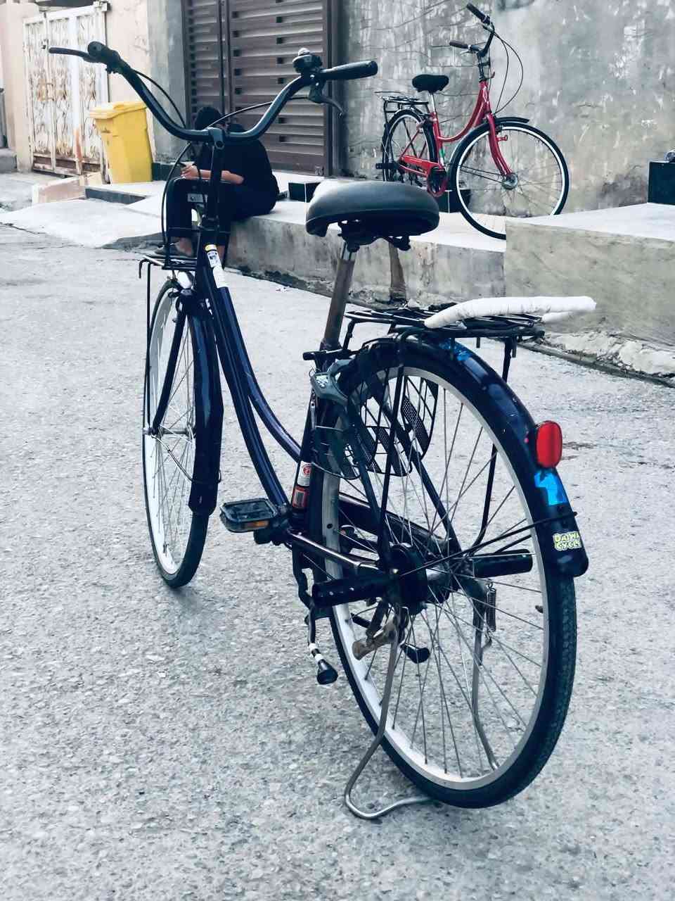بايسكل للبيع شركه NA2
الحجم ٢٧
الباسكل نضيف بي شخوط خفيفه مال حاوية 
العنوان ديالى بعقوبة فلكة الامين 
الرقم والاستفسار ***********
