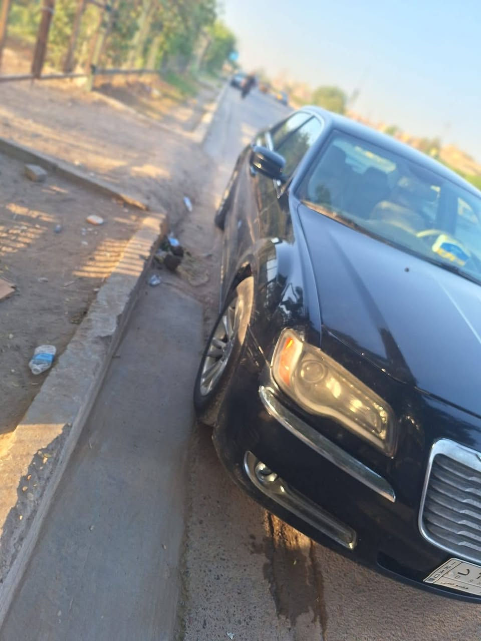 السلام عليكم للبيع فقط اوباما S 2014 اصل 
اوباما 2014 اصل رقم بغداد وارد كندي حادثها جاملغ خلفي 
مصبوغة عام اثر طخات وبيها حادث امامي ابيع هل موجود 
اكفلك العيب الشرعي والتحويل فقط محرك كير مكفولات 
مواصفات S معروفة فول مواصفات عدة الفتحة 
شاشة كبيرة SRT
كامرة خلفية 
كشنات جلد 
غرفة عسلي 
محرك 6 _ 3600
كير طيارة 8 نمر 
تشغيل عن بعد 
ويل 18 مكسيكي 
تو ويل 
السعر 120 وبيها مجال 
الشراي يتصل ***********
