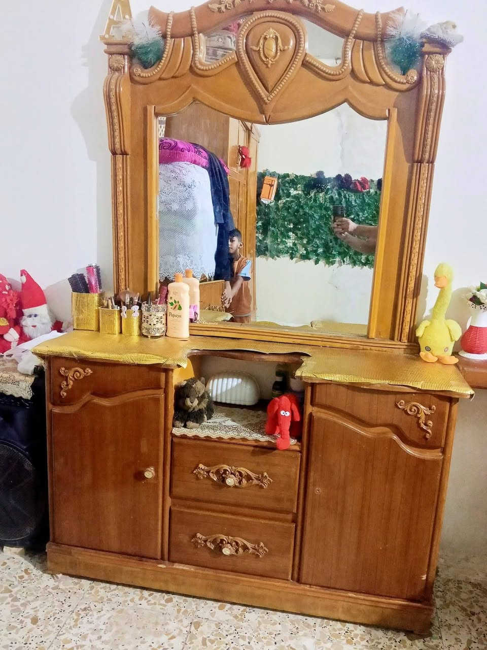 عندي هذني للبيع كولش نضيفات مابيهن اي ضرر فقط هاي مال الجربايه ماكو  هاذ رقم صاحبهن
السعر 125 وبيهم مجال بصيط مكان بغداد الرصافه
***********فقط واتساب

