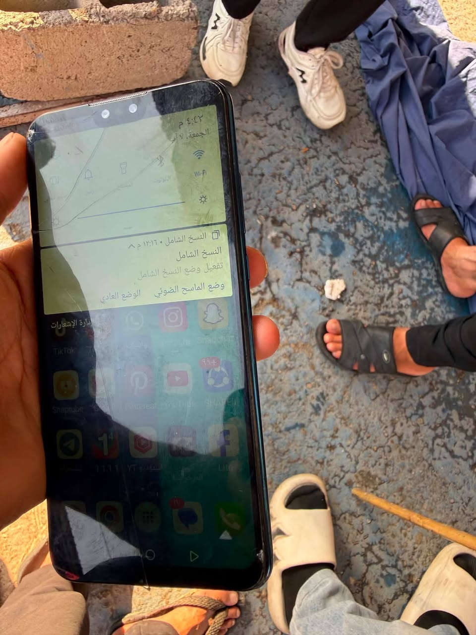 سلام عليكم هواوي y9ذكره64رام4 انسي الشحن 2019 عيبه المس شويه مفطور ودكمه تعلي صوت عاطله السعر55/45قفل بدون معامله مكاني كركوك حي العسكري شراي رقمي ***********
