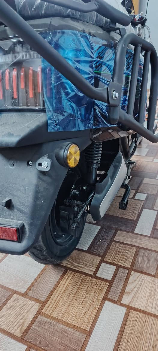 السلام عليكم دراجه شحن جديدة بس يرادلهه ترتيب السعر مليون ومتين وبيهه مجال حق الجية
والتواصل عله الرقم ***********
***********
