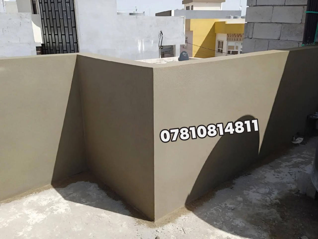 ***********تواصل

نص مكتوب في الصور:
- ***********