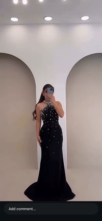 فستان • قياس ٣٨ • قياس ٤٢