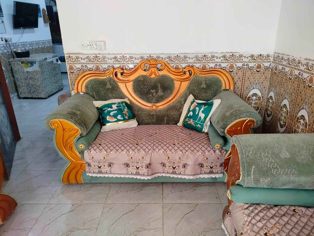تخم مستعمل نظيف جدا عشر مقاعد 🌹
السعر (190) الف 🌸
العنوان هيت شارع القائم مقامية قرب مجمع العيساوي لتنزيلات *********** واتساب
