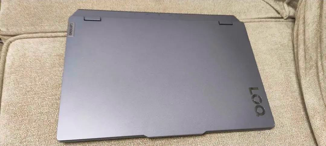 من لينوفو بكرت شاشة 5060 ومعالج i7 من الجيل 13 فئة HX 
Lenovo LOQ 
 المواصفات 
 
المعالج (CPU): Intel Core i7-1365HX (جيل 13 قوي جداً )
كرت الشاشة (GPU): NVIDIA GeForce RTX 5060 (( 100w ))
 الذاكرة العشوائية (RAM): 16GB بسرعه 4800MHz 
 السعة: 512GB SSD M.2 gen 4
 الشاشة: 15.6 بوصة بدقة FHD
 البطارية : صحه 100% 
 نظام التشغيل (OS): Windows 11 Home أصلي
حالة الجهاز: ( اوبن بوكس )
💰 السعر: مليون و 750

📞 للتواصل والاستفسار واتساب فقط: ***********
