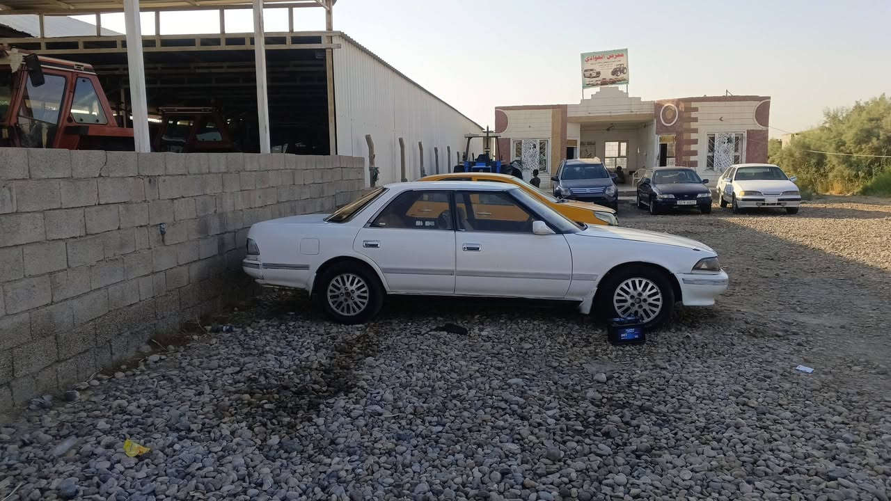 سلام عليكم سياره مارك رقم بغداد تحويل مباشر سنويه جديده كير مكينه جديد ونجي حداديه وسط كهربائيات شغاله مابيه نقص ابد يرادله ترتيب بسيط مكان السياره واسط الزبيديه اتصل ***********
