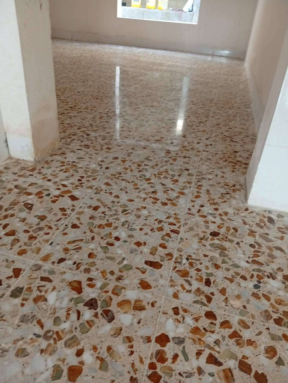 جلي كاشي موقعي مرمر طبيعي تنضيف تلميع بورسلين ***********
