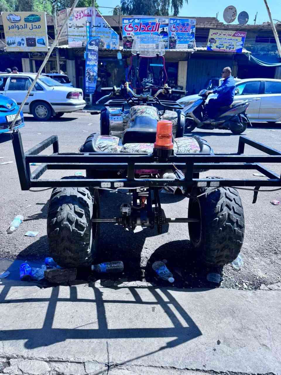 السلام عليكم دراجة رباعية 
حجم المكينة. 125cc
مكينة مكفولة شلعة وبطناش خير من اللة
عليها ترتيبات لايتات + نشرات 
الدراجة خير من اللة بوجهك تتونس بيها نكرة سلف
سعرها خاص فقط واتساب متوفر مازنجر محضور 
سكن بغداد ***********
