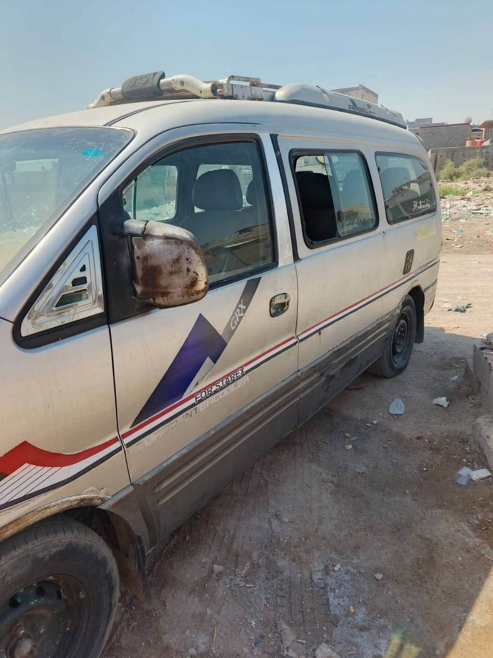 سيارة ستاربكس ٢٠٠٦ للبيع سيارة نظيفة مكينه کير خير من الله سنوية جديدة رقم دولي جديد سعر ٦٠ وبين مجال للشراي ***********
