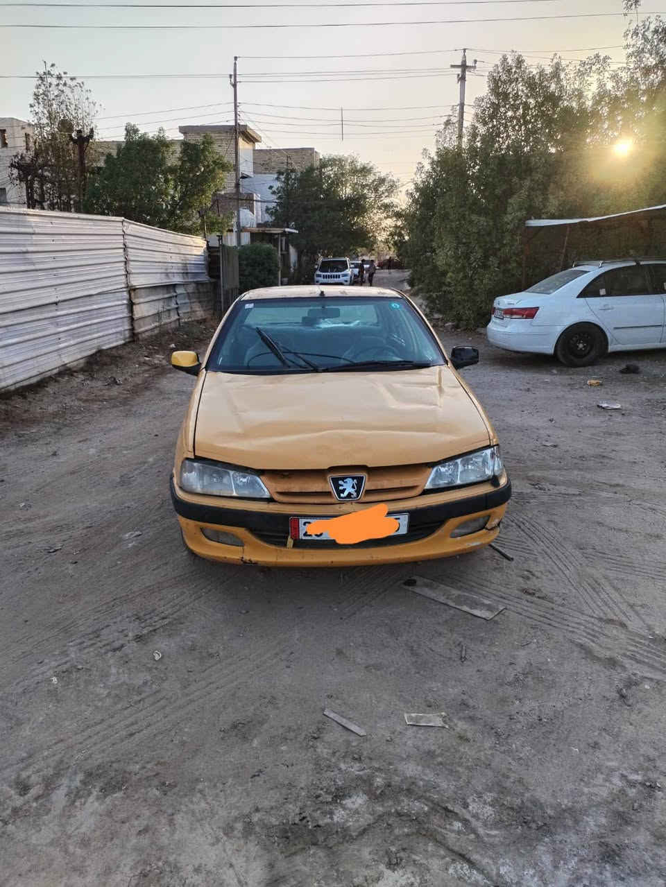 السلام عليكم بيجو باص 2015 سياره باسمي مصفره هيئه وغرامه رقم نجف انجليزي عنواني بغداد هياكل الغزاليه او الشعله السعر المطلوب 33 مجال حق الجيه  تواصل واتساب او اتصال على الرقم***********
