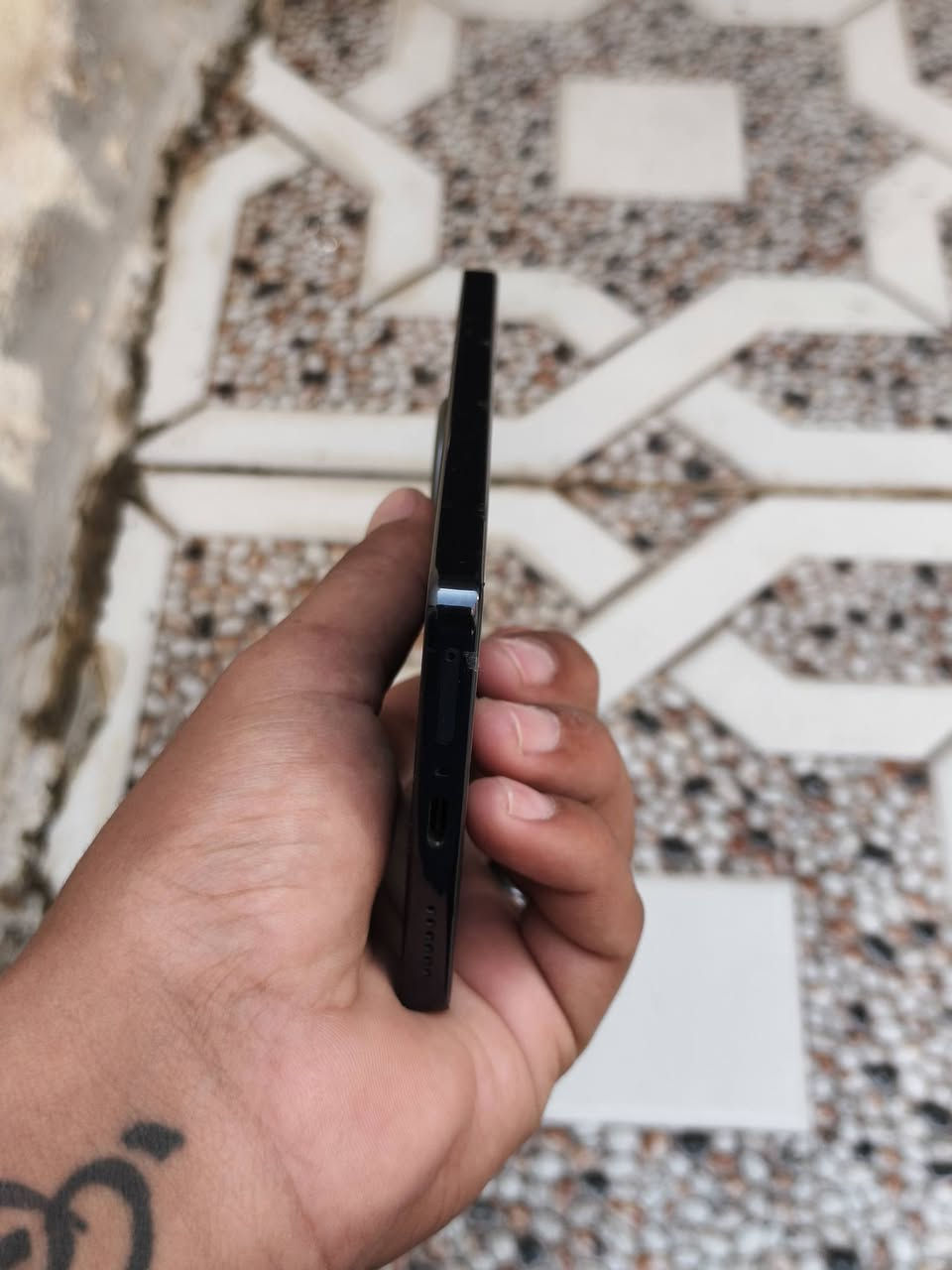 تكنو كامون ٣٠ برو • ٢٥٦ • شاشة مبدلة