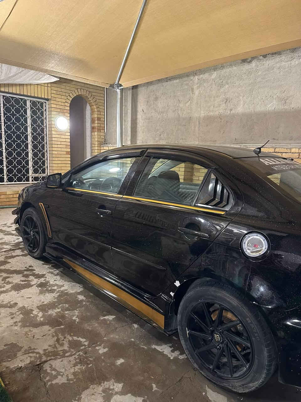 السلام عليكم
لانسر قرش خليجي GT فول. 2009 
بصمه تشغيل + ابواب + جنطه 
فول تحكم ستيرن
شفتات ستيرن
دمام خافي بلادي
محرك 2000
سلايد روف
شاشه اندرويد

غراض التحديث
دعاميه اماميه GTR
دعاميه خلفيه. EVO
EvO بنيد
GTR .دوسات
  لايت خلفي دازين الجديد ملون
فسفورات خلفيه led
سبايدر ايفو
سبايدر شفه
سكوبات مثلت كاربون

لونها اسـود غير محدد بيها شذرة متغير
مصبوغة عام

مكان السيارة بغداد
المكينة بيها خيط تبخير
السعر80  وبيها مجال
للاتصال ***********
