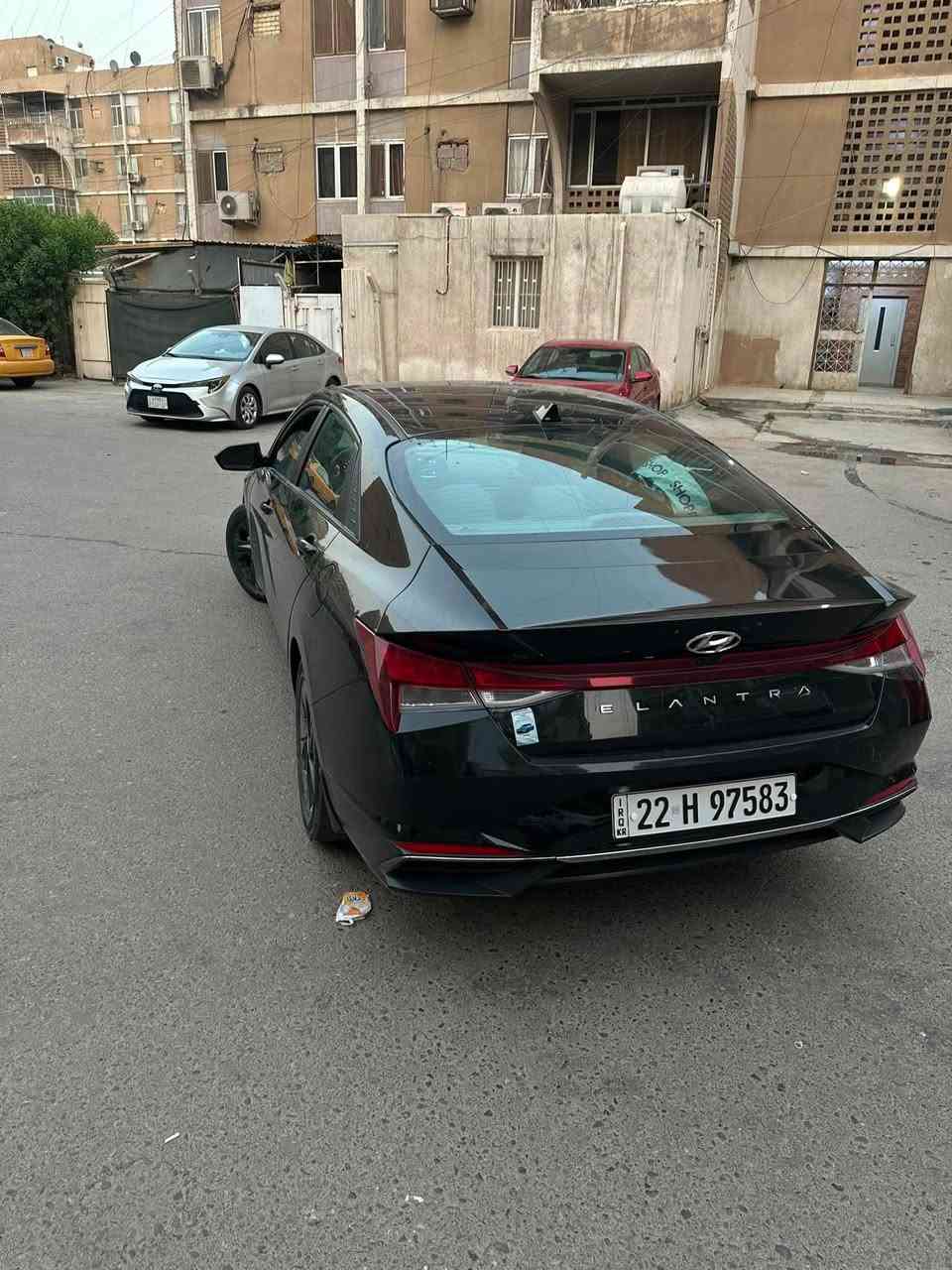 سلام عليكم
النتره2022 امريكي للبيع او المراوس بسوناتا او كي فايف واذا اكو النتره موديل 2025 مو مشكله
السياره ماشيه68 الف ميل 
صوره حادثها بلمنشور
وصار بيه بلعراق طخه بلدوسه الخلفيه ورجعت عل بارد 
وبارد بلبنيد اصبع تقريبا  وشخط بلباب مال سايق ومصلح

المواصفات
رادار امامي رادار جانبي 
قياده شبه ذاتيه
تحديد مسار
شاشه ابل كاربلي
توقف ذاتي
تشغيل عن بعد 
صندوق ذكي
مودات قياده
اسبورت ونورمال وسمارت
كلشي جاهز بلسياره 
السعر130 وبيها مجال 
العنوان بغداد الامين الثانيه
الرقم***********
