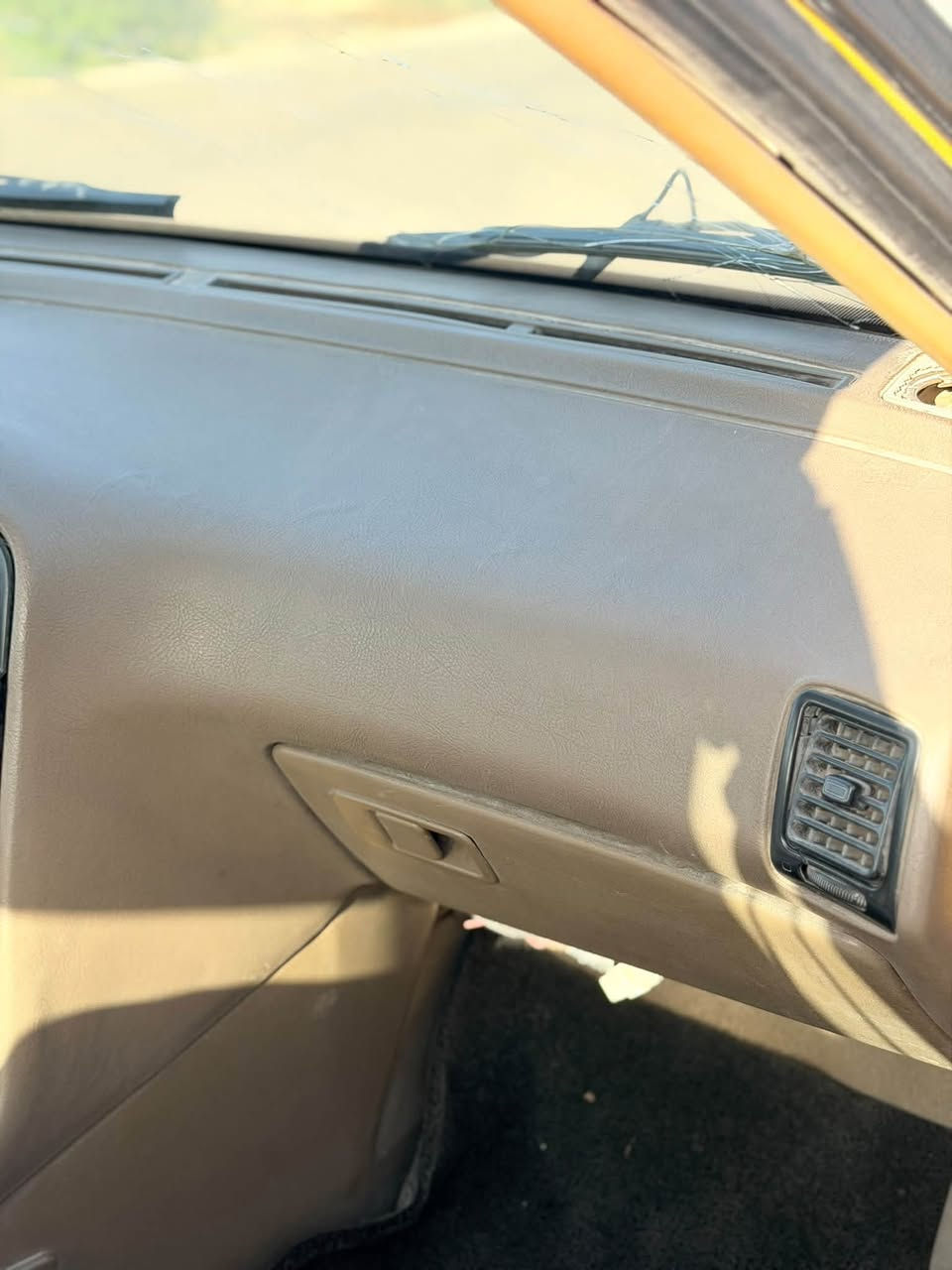 بيجو 405 مصفره جاهزه حدادية كير مكينة سيارة ناشفة، النجف - الحيدرية
