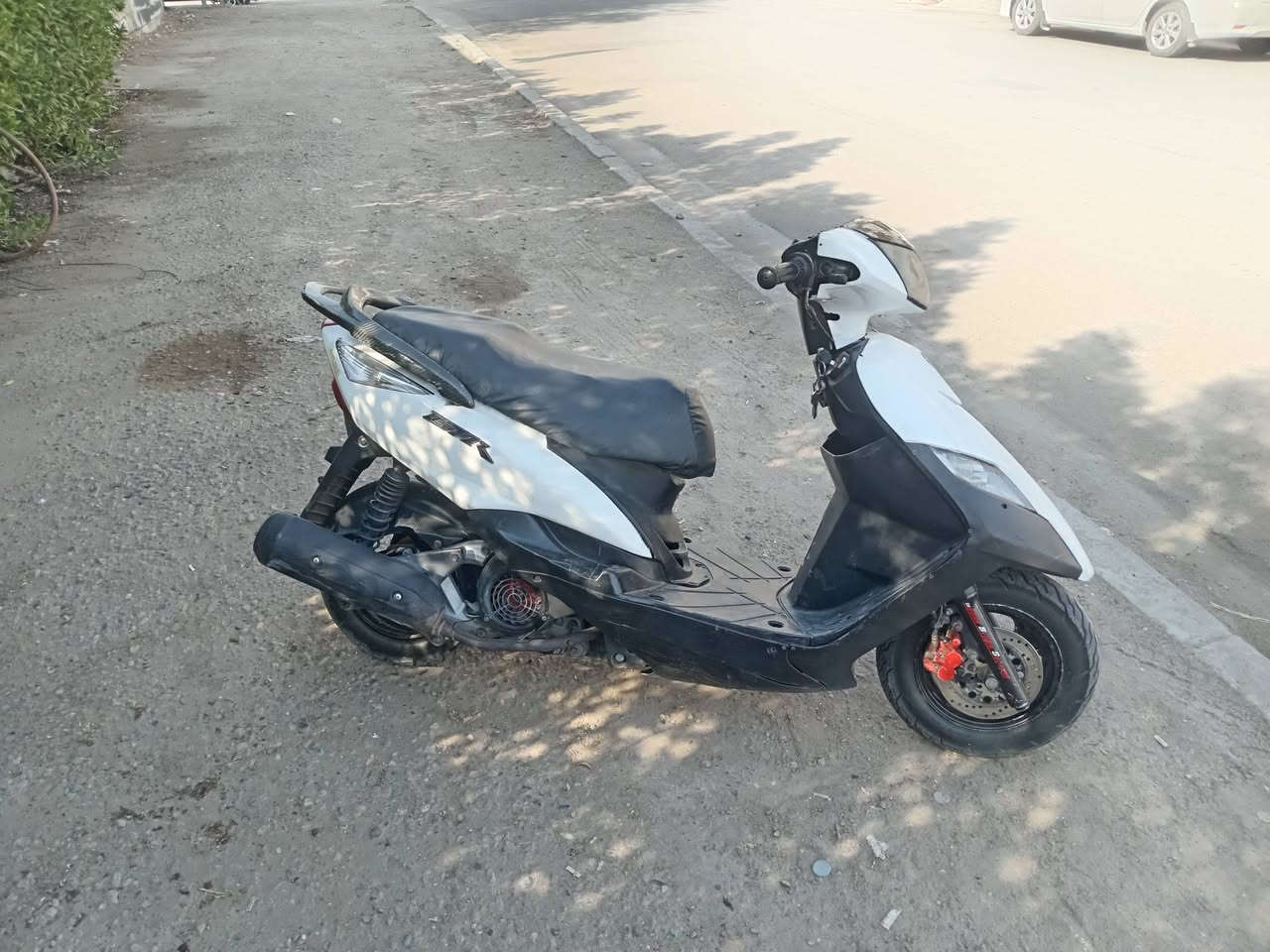 للبيع ثعلب GTR الدراجة اي نقص مابيهة المكان بغداد حي الجامعة قرب جامع نجمة ***********
