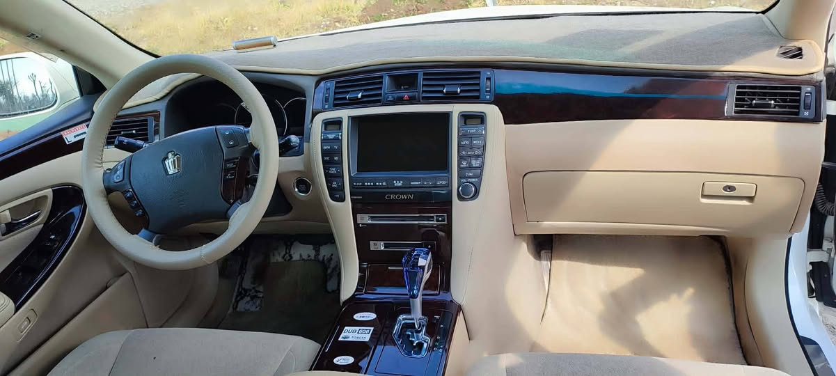 شاهانەی 2007ساغ ی ساج مەلەکی گەورە بەبچوک نمونە بێ مەسرەف سعری 87$معامەلەیەکی زۆرکەم ژ.م ***********یان*********** شوێن سید صادق
