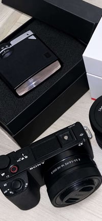 Sony ZV-E10 II 📸✨ كاميرا مستعمل جديد النظافه  وفلاش الكلاسيك من شركه ك...