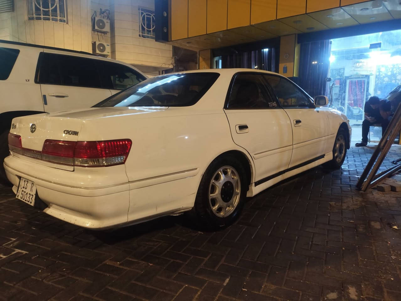 مارك الفيني
مديل 2000 
سياره جاهزه كير محرك كهربايات حداديه تبريد
غرفه جديده كراسي حضن لون اسود كهرباء كامل
جام اوتو
لايت زنون
تجي وياها لحايه ماشادهن عندي بلبيت
تخم تاير زيرو
باتري جديد
بلكات ونوزلات جدد
فانات شاهينه
السياره بسمي شرط لمداور يعني داورها وتاخذها
رقم الانكليزي الجديد
ليساره مكفوله نقل او ضربه او لكصه
لسياره بيها صبغ اماكن رش قليله كلش بدون قطره معجون اثر شخوط
ابيع  جوه لسوك خواتها 70/75 ابيع انه به 65 وبعد بيها مجال للشراي يخابرني ويدلل مكاني بصره رقمي للتواصل ***********
