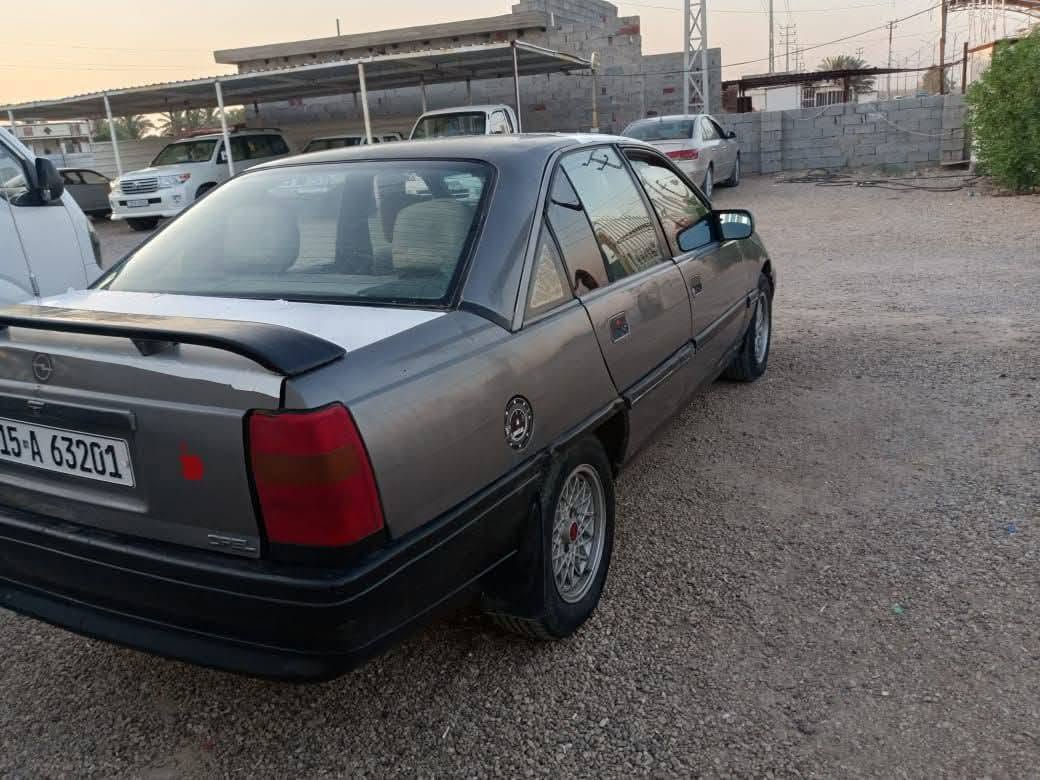 للبيع اوبل اوميكا جاهزه محرك كصه كير عادي مكفوله ترايك البصره السعر ٢٤  رقم الهاتف ***********
