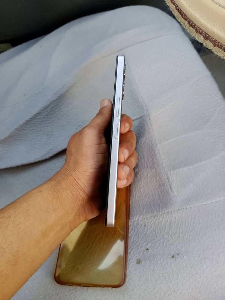 السلام عليكم جهاز للبيع  اسمه فيفو واي صفر اربعه  ذكرته128رام8سعره120بي مجال جهازنضيف مدخل تصليح يشغل بوبجي40فريم***********
