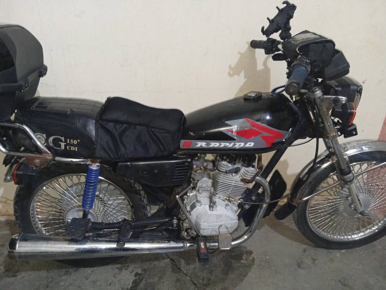 نامیپڕۆ پێنج گێڕ بۆ فرۆشتن
ماتۆڕێکی بێ عەیب بێ نوقسانی 
250 یەک مەسڕوفی تیا نیە 
ڕانین و شتی زۆر نەرم و خۆشە 
مەکینەی بە قوەتە 
بە شەرتی گێڕ و مەکینە و لاشە بێ عەیب بێت
کارەباییات و لایتی ئیش ئەکات 
ساڵانسای کپی لە سەرە 

سعری 375 هەزار و کەمێ مەجال 

شوێن کەلار 

***********
