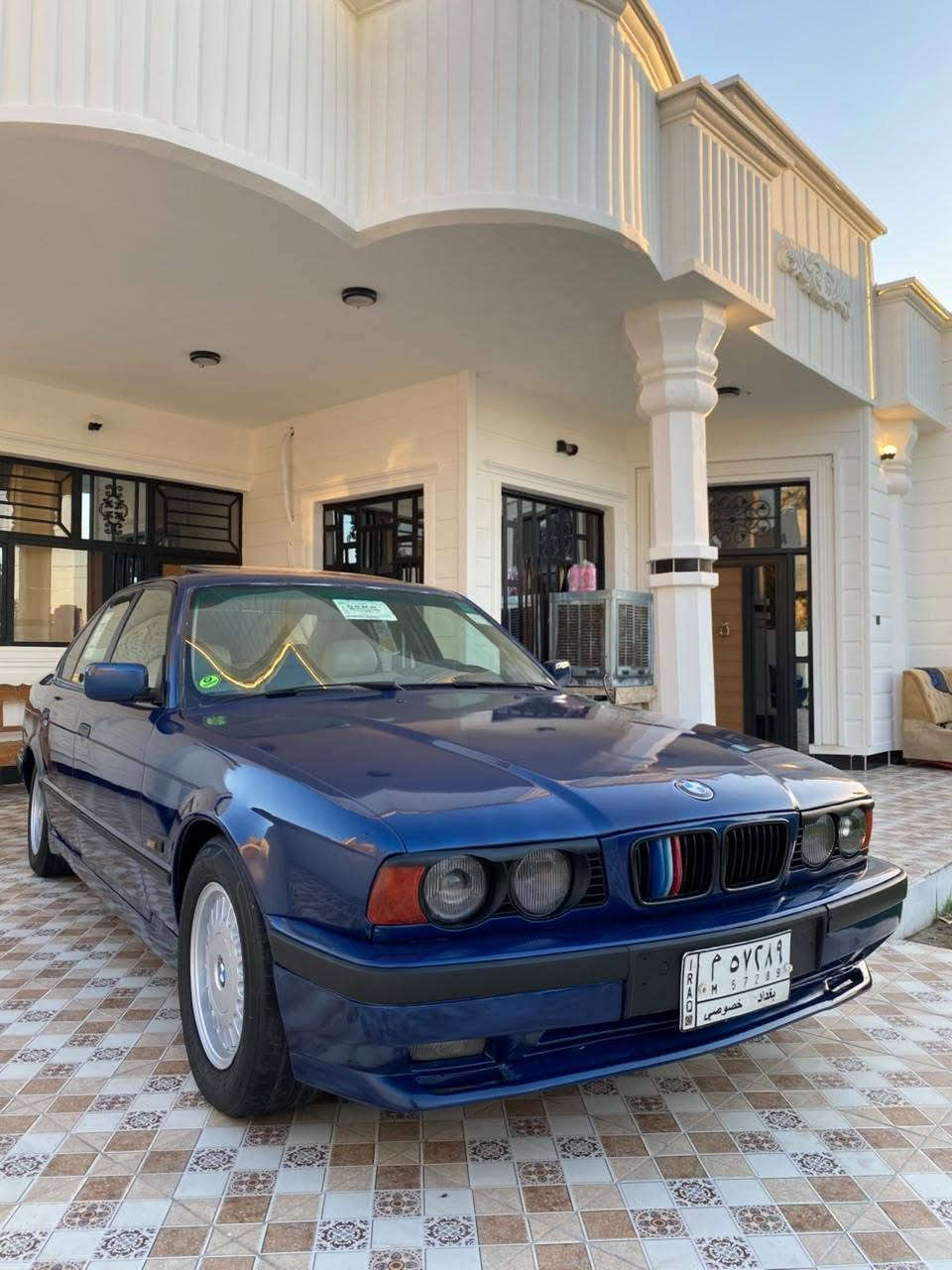 بي أم 525 بجم عريضه مديل 95السياره جاهزه من كلشي مكينه كير حداديه تخم تاير كله جديد تبريد ثلج مسجل سماعات دمام السياره مال بيت مال جناي أبد ما متعوبه مكاني نجف اي ستفسار اتصل وبخدمتك ***********
