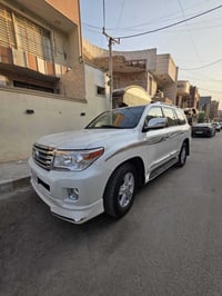 لاندكروز • ٢٠١٣ • ٨ سلندر