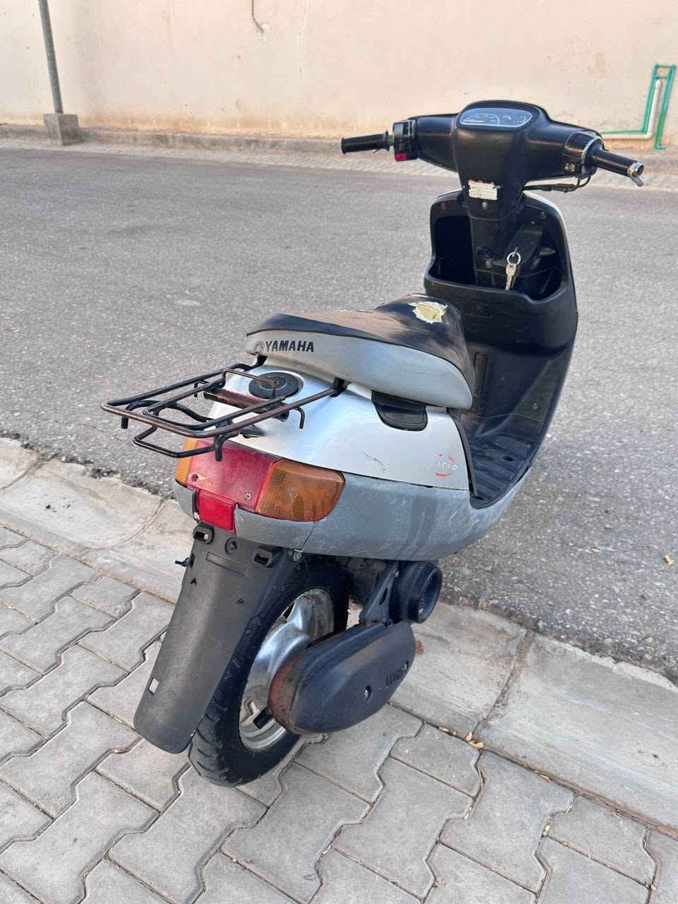 دراجه بطه للبيع كامله نقصه بس الباتري كفرات بلاديات شلعه حلوه تجي وشوف مكان نجف شارع ابوصخير سعره 220 👈🏿 ***********

