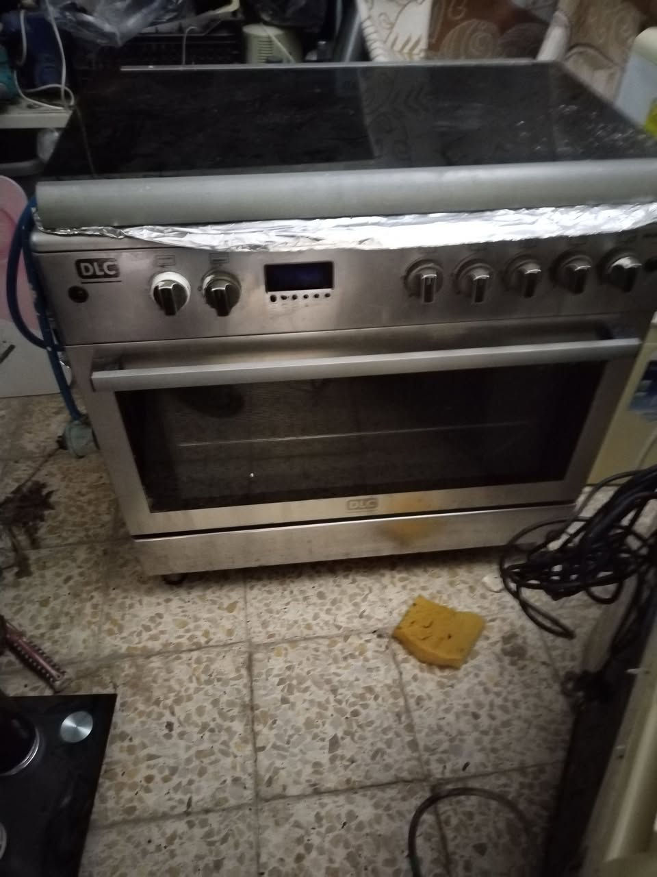 سلام عليكم طباخ نضيف حجم كبير *********** شرط
