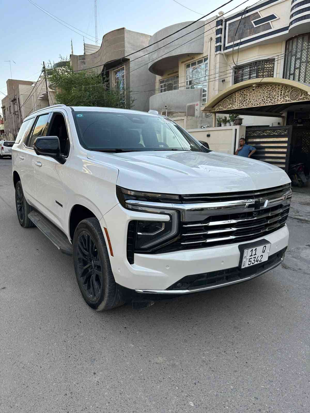 السلام عليكم
سياره تاهو وارد امريكي 
الموديل 2025
ف بريمير
فول مواصفات 
الحادث موضح بل صور 
مبدل باب وجاملغ 
الباب نفس الون 
رقم بغداد شهداء السياره 
وكاله عامله بيها 
مكاني بغداد محموديه 
***********
