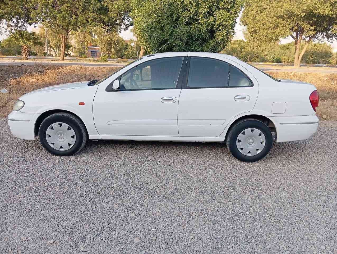 سەرەتا سڵاو 
سەنی ٢٠٠٩
گێڕ عادی
سەنەوی تا٢٠٢٩تازە
بێ بۆیاخ تەنها یەک پەڵەی بچوک بە سەر بۆنیتەکەوەیەتی
زۆر پاکو جوان ماوەتەوە
نرخی دەفتەرێکو مەعمەلەیەکی کەم
ژم:***********
