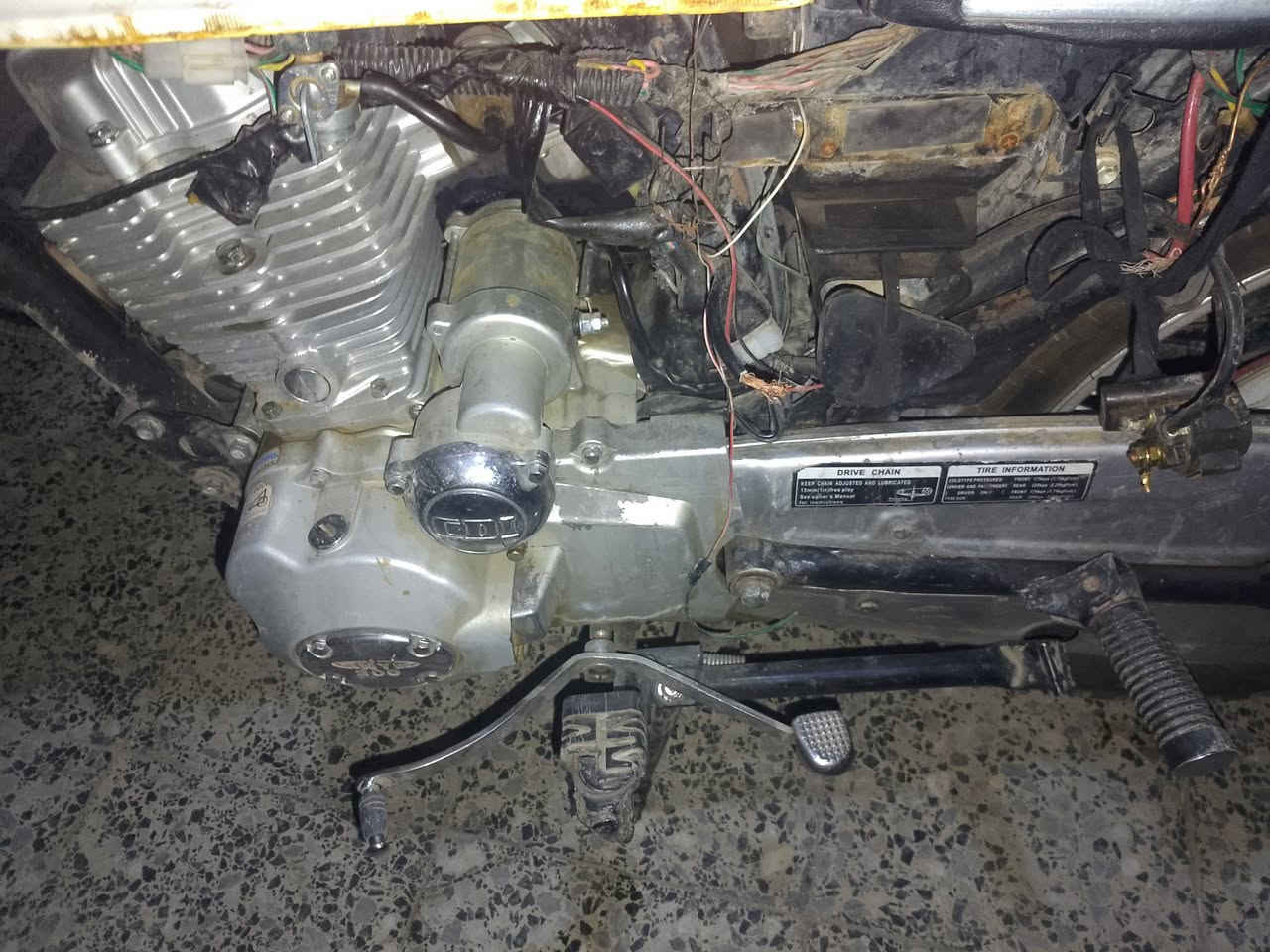 درجه جني موديل ،21 منفيس موجود 
سعرها 325 ابيع هيج شغاله بيها نقوصاد كهربائيات وتفيلسدز ابيع هيج وضعها 
سبب البيع بيها نقوصات مالي خلك اصلح
