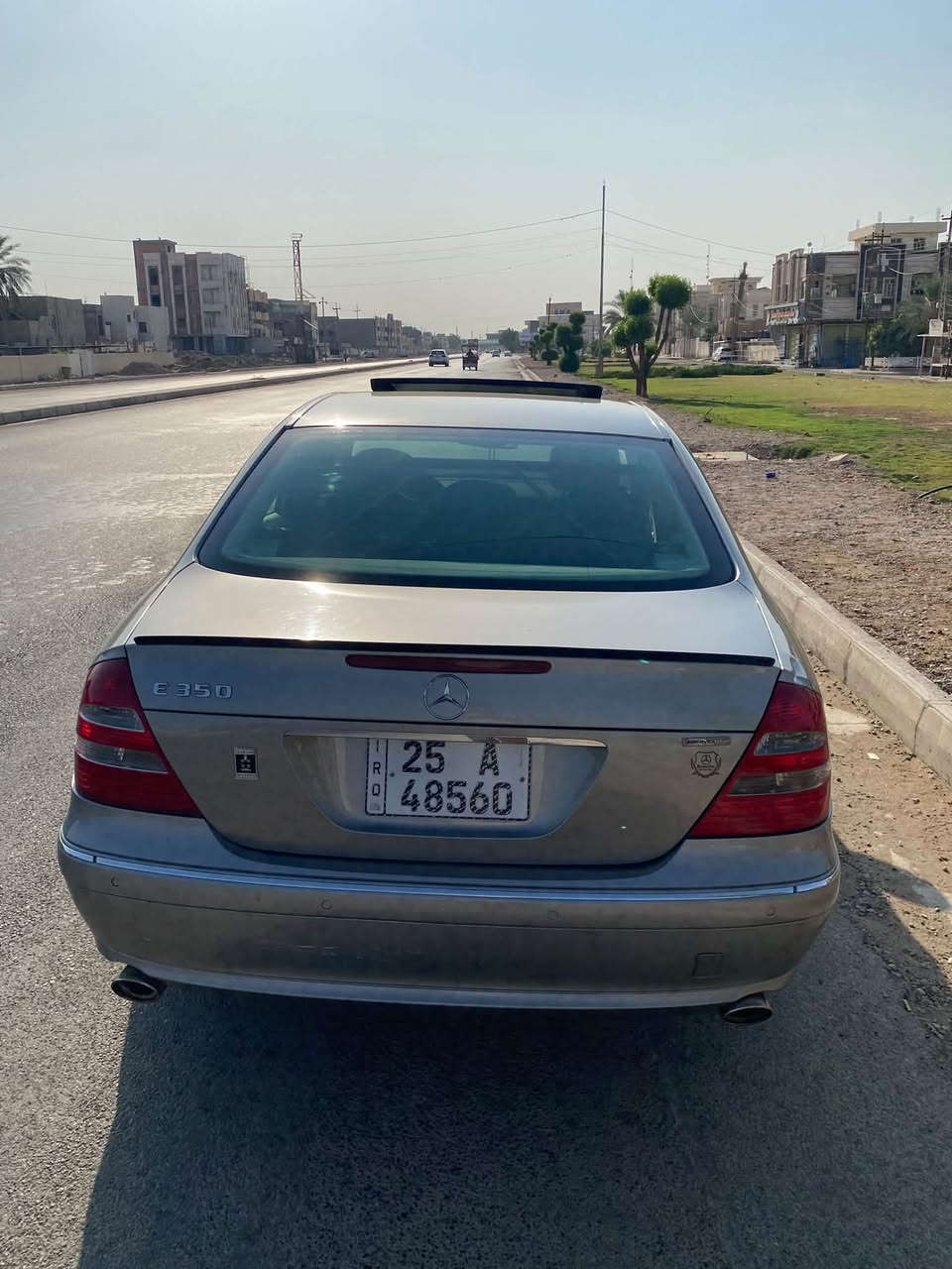 السلام عليكم
للبيع او مراوس حسب القناعه مارسيدس 6 سلندر E350

موديل 2006  فول مواصفات للأخير كير محرك مكفول 

تبريد ثلج مبدل منضومه كامله تخم تاير جديد 

رقم كركوك إنكليزي بأسمي هزه ورقم جديد 

سنويه لل29 بأسمي شرط التحويل 

صبغ اقل الحزام بدون اي دواخل 

السعر ١١٠ وبيها مجال للشراي مكان السياره الأنبار الرمادي 

***********
