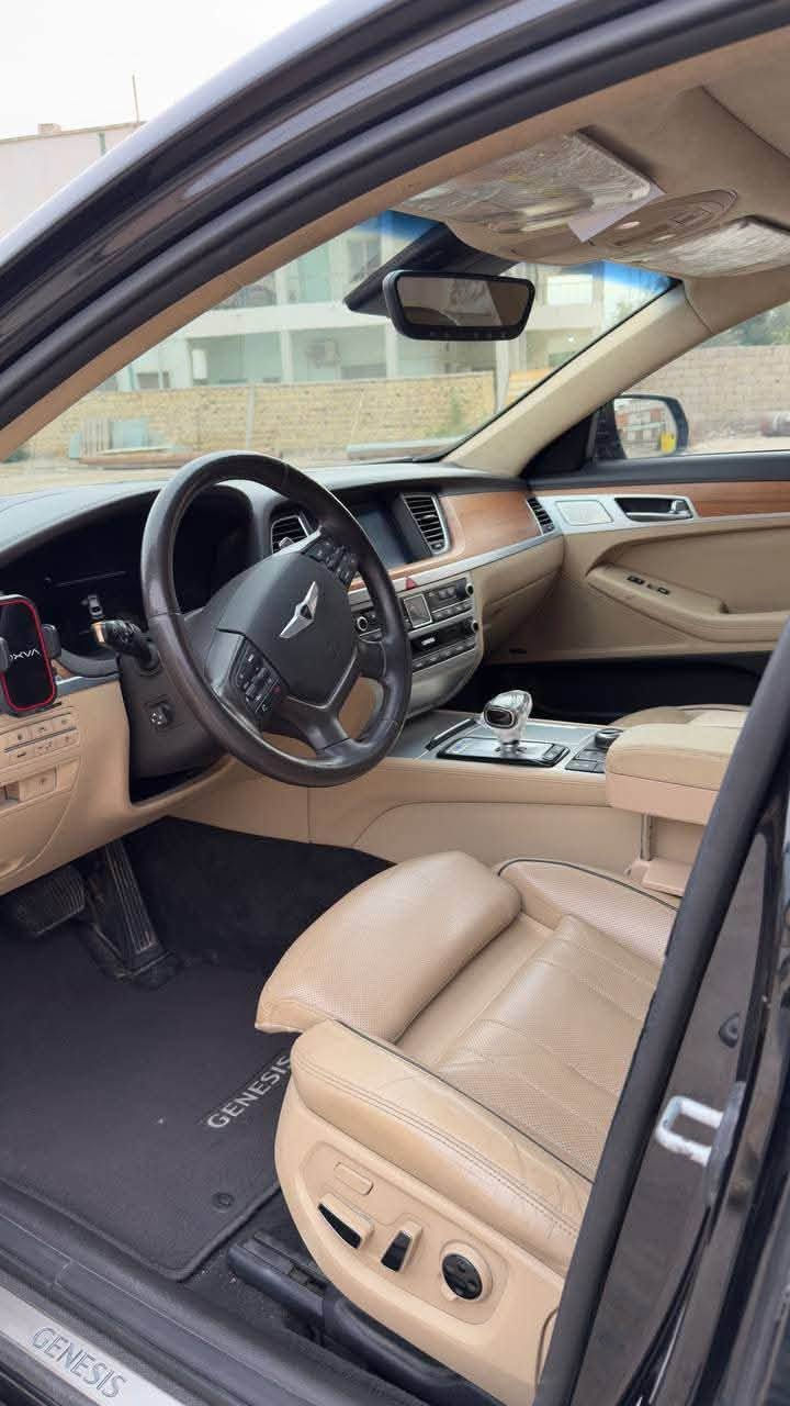 جينيسس 2020
رويال فول للاخير
داتاشو
هاند برك بصمه 
لايت دبل عدسه متحرك
كامرات 360
حساسات 360
ردارات 360
جنطة كهرباء
اناره محيطيه داخليه
تحديد مسار 
قياده ذاتيه
3 انظمة قياده
بطارية جديده 
تخم تاير جديد
ادامه كامله 
بنورامه 
خزن ميموري
مري قلاب 
برده كهرباء
سبير جديد
مقاعد تدفئه تبريد
هيتر ستيرن
تو ويل
السيارة ادامه كامله من دهن محرك اصلي
هيدروليك كير اصلي ماء راديتر اصلي

وبعد بيها هواي مواصفات

السعر $195 وبيها مجال 

***********
