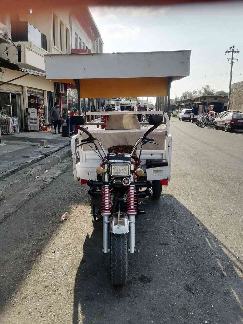 للبيع موديل ٢٠٢٢ منفيس وبليته كلها عالبلاد السعر مليون و٢٥٠ وبيها مجال مكاني كركوك شراي اتصل
***********
