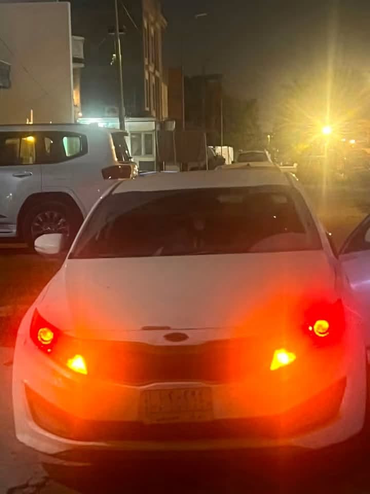 🚗 للبيع كيا أوبتيما وارد أمريكا 

السيارة جاهزة للاستخدام وما تحتاج صرف. بغداد
***********

🔹 المحرك: 2400 GDI
🔹 الممشى: 100 ألف ميل.

المواصفات:
✅ داخلية جلد
✅ شاشة لمس
✅ كاميرا خلفية
✅ تحكم بالستيرن
✅ مثبت سرعة
✅ وباقي المواصفات المعروفة للأوبتيما.

التبديلات الجديدة:
✔️ تايرات تخم جديدة
✔️ صدر أمامي جديد
✔️ صدر خلفي جديد
✔️ بلكات ونوزلات جديدة
✔️ رادياتير جديد
✔️ منظومة تبريد جديدة بالكامل
✔️ محرك أوبتيما حاوية جديد 

✅ السيارة مكفولة من ناحية المحرك والگيـر.

للعلم:

* بنيد مبدل بتجاري مصبوغ
وحدثها السيارة جاملغ امامي وخلفي فقط 

السعر مناسب جداً

📩 للاستفسار أو المعاينة، راسلني خاص أو اتصل، والسيارة رقمها ذي قار ومشروع وطني
