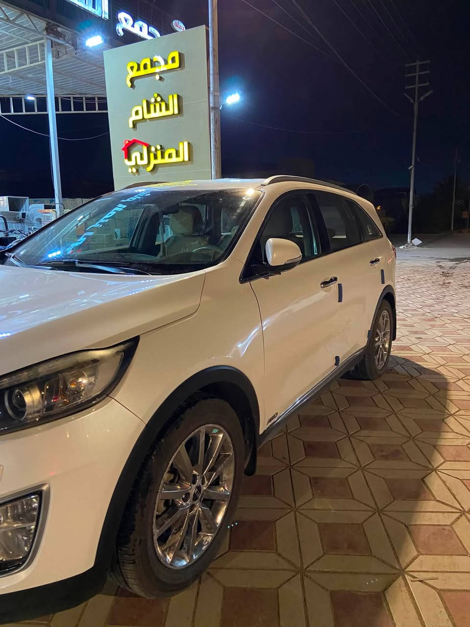 سورنتو🚙 2016 خليجي مكفولة باسمي
ماشية  :135الف وقابل للزيادة ✅✅
مواصفاتها :❗️فور ويل جنطة كهرباء ↕️
بصمة🟢 مقاعد كهرباء ⚡️ +6سلندر 🛑
شاحن 🔌 وايرليس +مري شفط 📍+ حساسات امامي وخلفي 7راكب🟢
3قطع تبريد 🛑 والسيارة جديدة 
السعر :205وقابل للتفاوض ✅ 
موقع السيارة : النجف 📍
الاستفسار الاتصال على الرقم التالي↕️ 
***********
